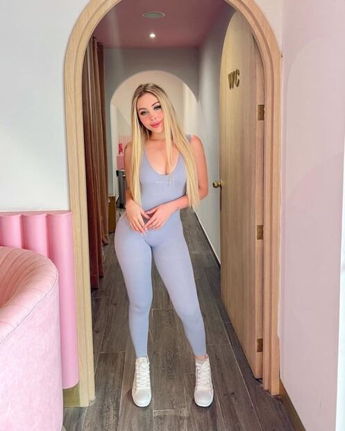 Maya Nazor se llevó todas las miradas los leggins rojos ideales para hacer ejercicios