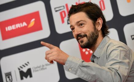 Diego Luna bromea al recordarse a sí mismo hace 20 años