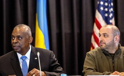 Secretario de Defensa de EU promete mantener ayuda a Ucrania pese a estancamiento en el Congreso