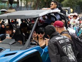 Rodada de Sandra Cuevas se topa con la policía y acaba con más de 70 motos en el corralón; "me aguanto porque soy cabrona", dice