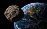 ¿Riesgo de impacto? La NASA vigila al enorme asteroide que pasará "cerca" de la Tierra este 18 de mayo. Foto: Especial