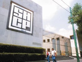 Huachicol fiscal será motivo de suspensión en padrón de comercio exterior, advierte Hacienda