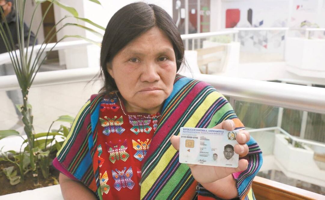 Catarina Tambriz Coj, indígena quiché madre de Manuel Alexander Chox, asegura sentirse desconsolada.