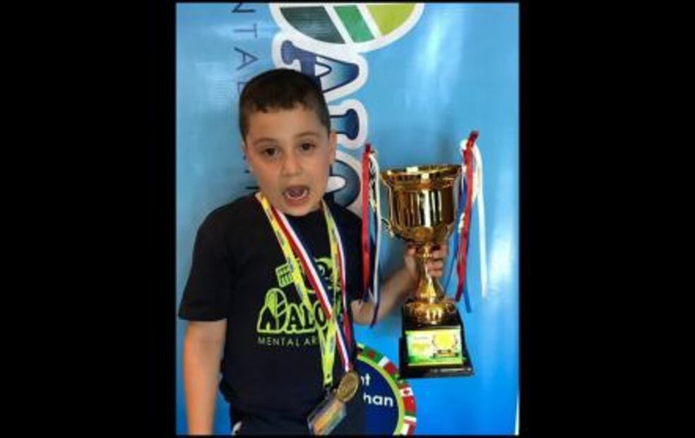 Genio de 7 años se corona en torneo de cálculo mental