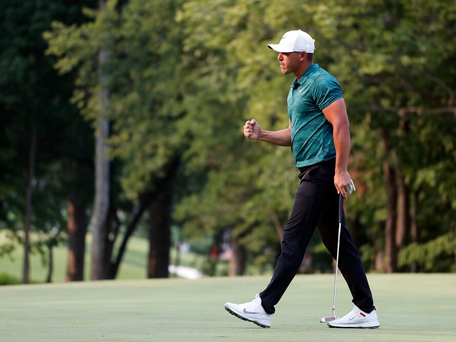 Koepka finaliza como líder del ranking mundial