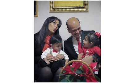 Sorprende el gran parecido entre José José y su pequeño nieto 