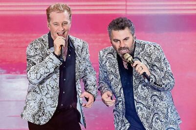 Las visas, un dolor de cabeza para Emmanuel y Mijares