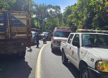 Accidente de autobús deja 5 muertos y 30 heridos en Veracruz