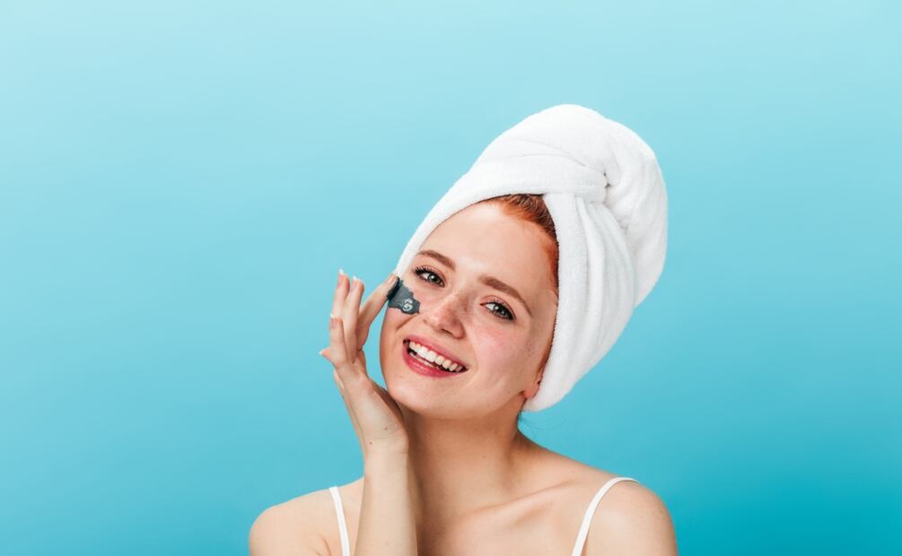 Un estilo de vida saludable puede favorecer mucho a tu piel. Foto: Freepik