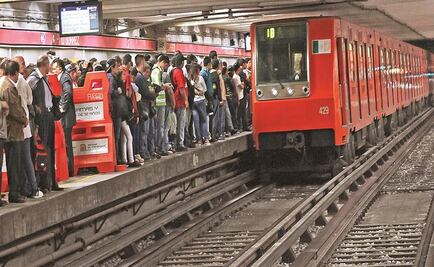Policías detienen a sujeto por acosar a mujer en el Metro
