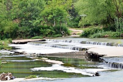Presentan denuncia por río contaminado en Nuevo León