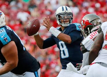 Mariota le gana el duelo a Winston