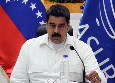 En medio de crisis, Nicolás Maduro estrena programa de radio
