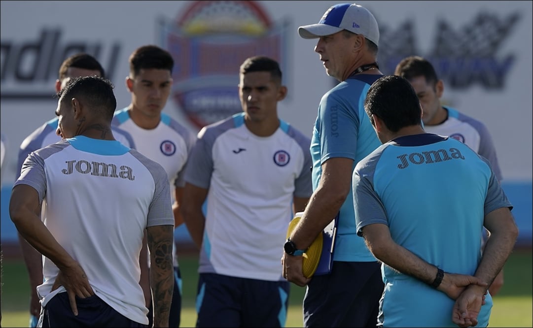 Técnico de Cruz Azul. Foto: Imago 7