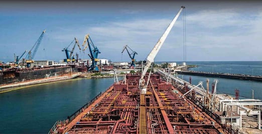 Caen 30% los envíos de crudo de Pemex a EU	