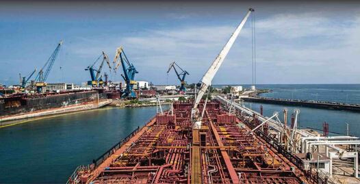 Caen 30% los envíos de crudo de Pemex a EU	