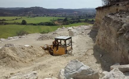 Clausuran banco de extracción de materiales pétreos en Puebla
