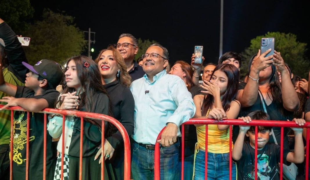Escobedo cierra festival futbolero con fiesta cultural; música, libros y debate rumbo al Mundial 2026. Foto: Especial