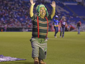 Medio Metro arremete contra la Liga MX y el Club Puebla por invitar a su 'imitador' : "No puede ser"