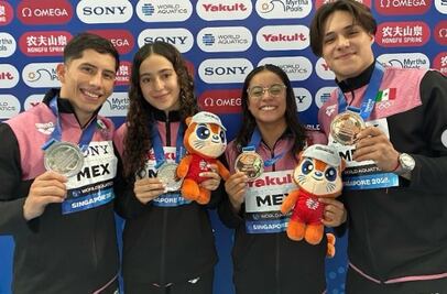 Osmar Olvera rompe récord y supera las cinco medallas mundiales en clavados; México gana plata en Singapur