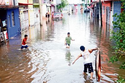 Sufren en Villahermosa otra vez inundaciones