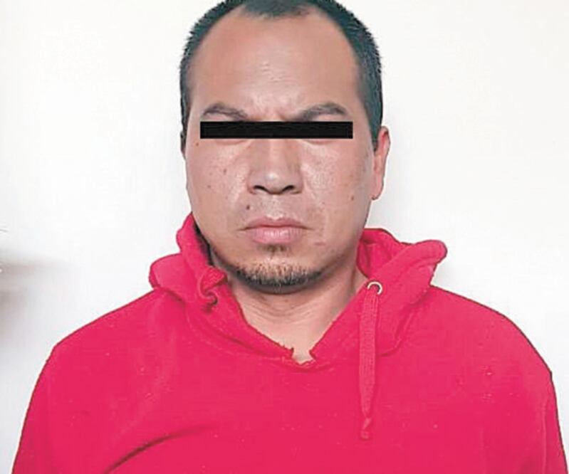 El hombre de 35 años amagó con lanzarse desde el puente vial Coacalco-Tultepec el 15 de febrero; autoridades lo impidieron. Foto: ESPECIAL