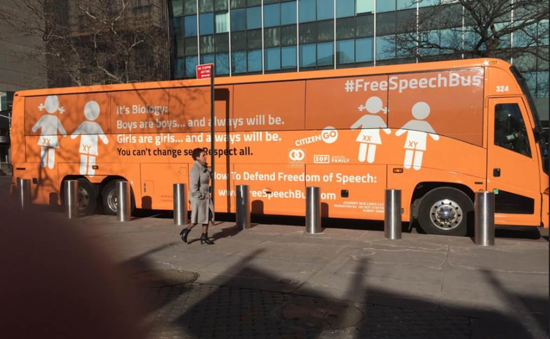 Autobús contra la transexualidad de "Hazte Oír" llega a Nueva York