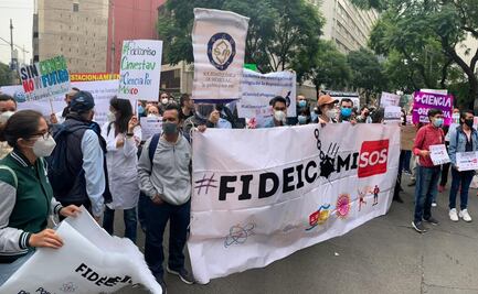 Cerco al Senado impide llegada de Ebrard