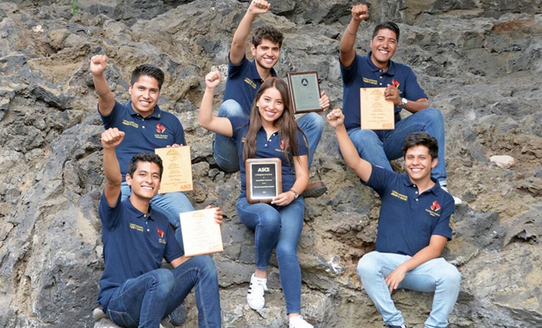 Ricardo Alarcón y Juan Carlos García (arriba); Jesús Márquez, Sara Palma y Edwin Rodríguez (en medio), y Carlos Ibarra (abajo). Foto: Francisco Parra UNAM