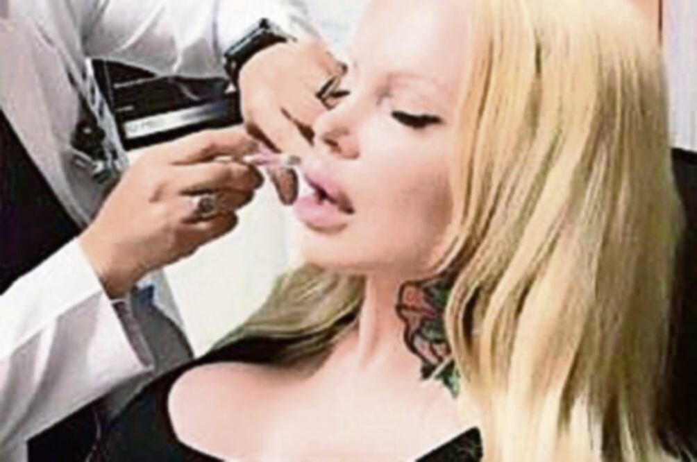 La modelo compartió el video del momento en que la inyectan (INSTAGRAM)