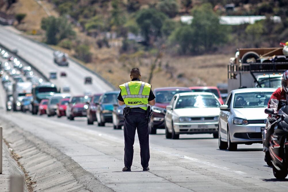 La Policía Federal informó que los elementos participan en el operativo Semana Santa, en el cual se han desplegado 8 mil agentes y más de 4 mil unidades en todo el país (PEDRO MERA. XINHUA)