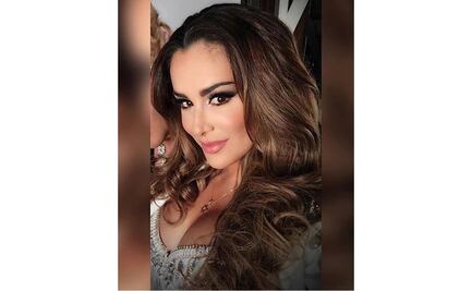 Ninel Conde pone buena cara a la tormenta