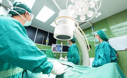 IMSS analiza recomendación de la CNDH por mala atención médica al amputar piernas y extirpar útero a mujer 