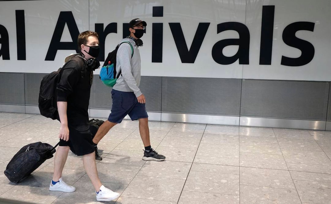 La pandemia, que ya contagió a 16.5 millones de personas y provocó 654 mil decesos (Foto: AFP)