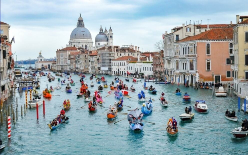 Máscaras, elegancia y destrampe, así es el Carnaval de Venecia