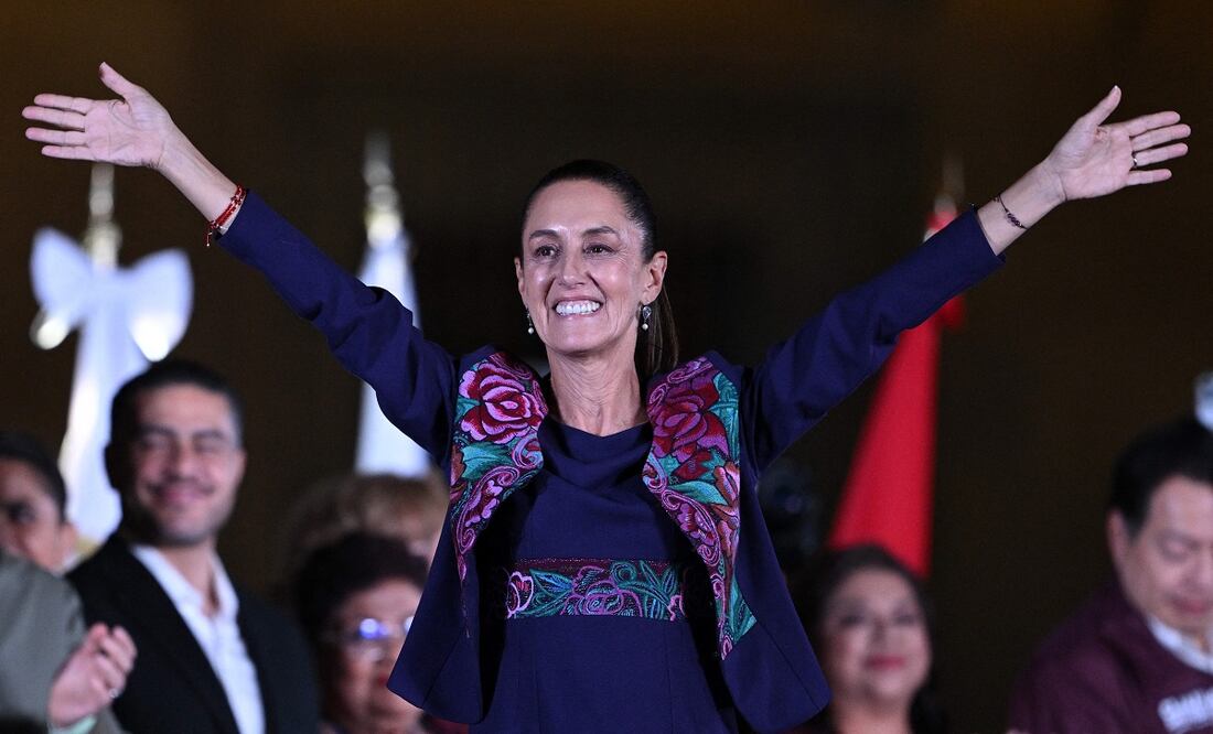 La candidata de la coalición Sigamos Haciendo Historia, Claudia Sheinbaum, tras su triunfo en las elecciones presidenciales del domingo en México. FOTO: CARL DE SOUZA. AFP