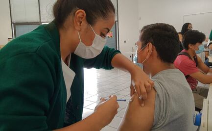 Continúa en marcha plan piloto nacional de vacunación al sector productivo en Morelos