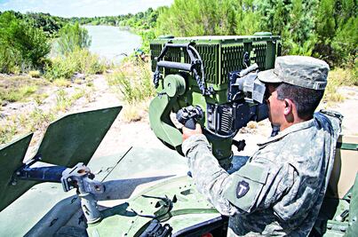 SRE lamenta que Texas refuerce seguridad