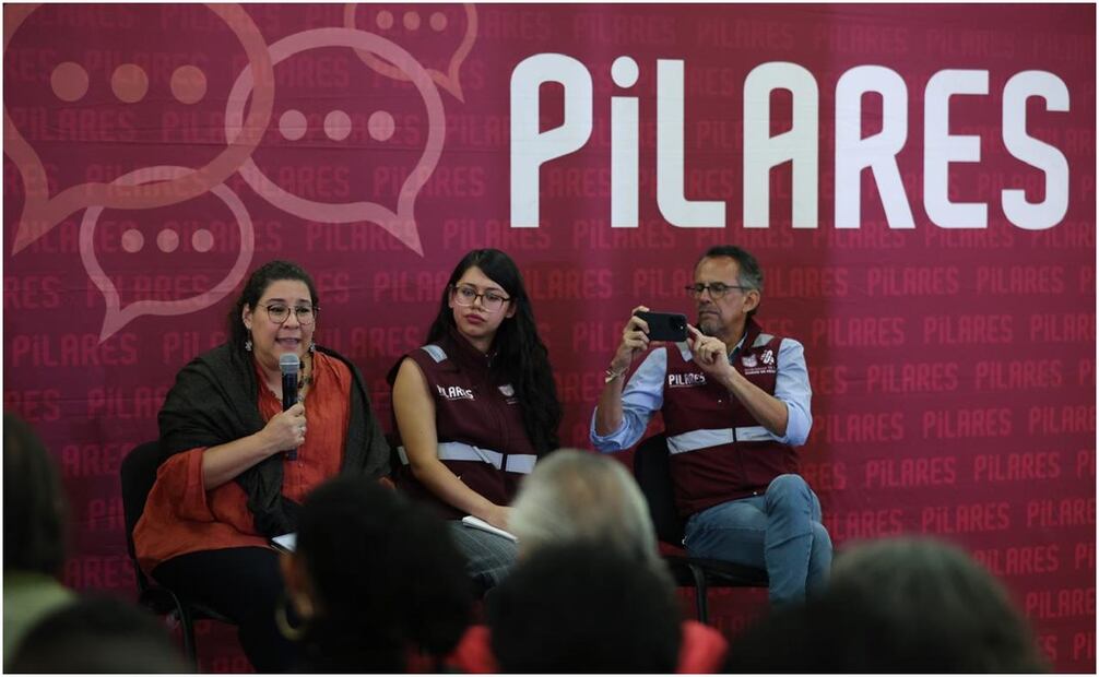 Lenia Batres asiste a la sesión informativa sobre la Reforma Judicial y su impacto social en Pilares de Coyoacán. Foto: Diego Simón/EL UNIVERSAL
