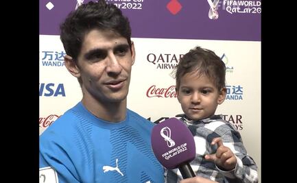 Qatar 2022: Hijo del portero de Marruecos se roba las cámaras al creer que micrófono es un helado