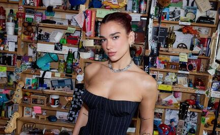 Dua Lipa lleva body con cinturón y botas, como toda una rockstar