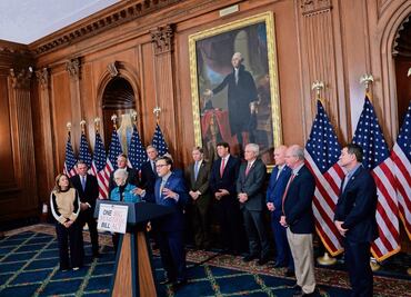 Plan fiscal de Trump se encamina al Senado, con futuro incierto