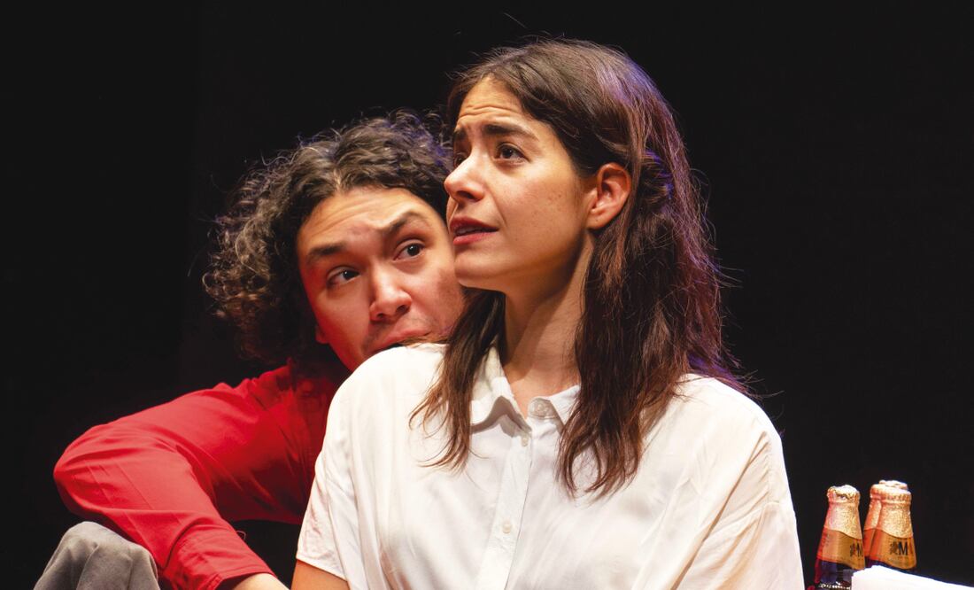 La obra, en la que actúa junto a Miguel Santa Rita, aborda la búsqueda del amor después de los 30. Foto: Tercera Llamada