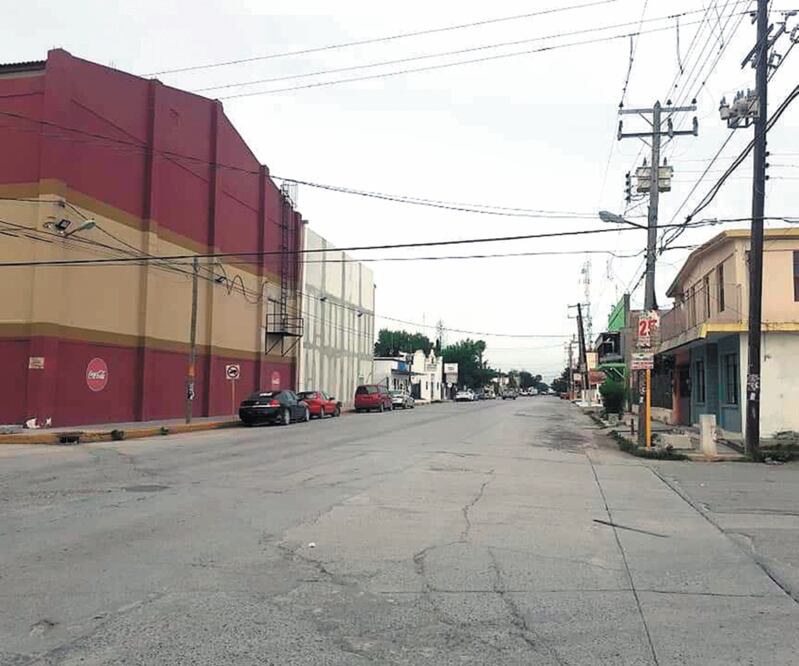 Ayer, a partir de las 7 de la tarde, los comercios cerraron y las calles quedaron vacías en Reynosa. Foto: ESPECIAL