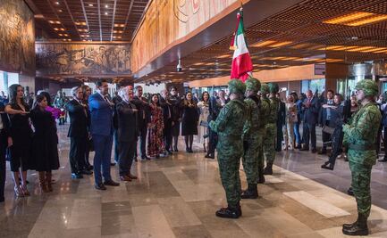 Llaman la atención a Santiago Creel por “accidentada” instalación del Congreso con militares armados