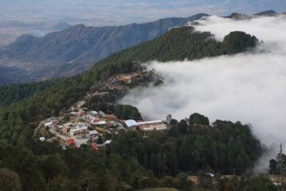 Pese al frío, actividades no paran en Sierra Juárez Oaxaca