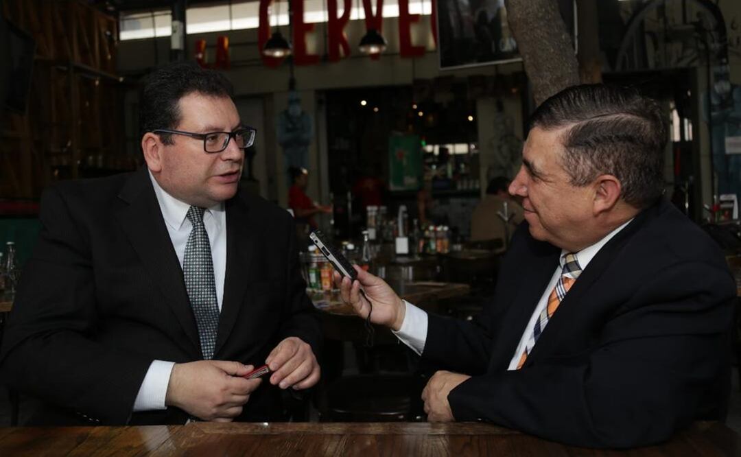 Santos Briz Hernández en entrevista con Edmundo Cázares para EL UNIVERSAL.