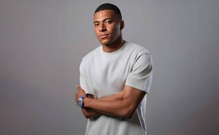 Mbappé presenta el nuevo reloj Hublot que celebra 10 años de alianza con la UEFA