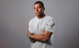 Mbappé presenta el nuevo reloj Hublot que celebra 10 años de alianza con la UEFA
