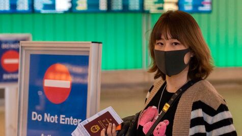 ¿Cómo el coronavirus se volvió parte de la "guerra" política entre EU y China?